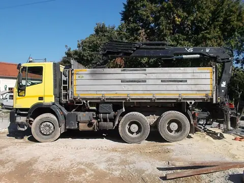 Caminhão munck (guindauto)